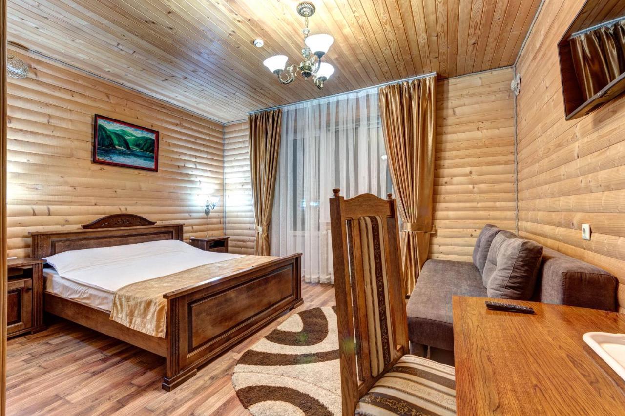 Milli & Jon Hotel Буковел Екстериор снимка