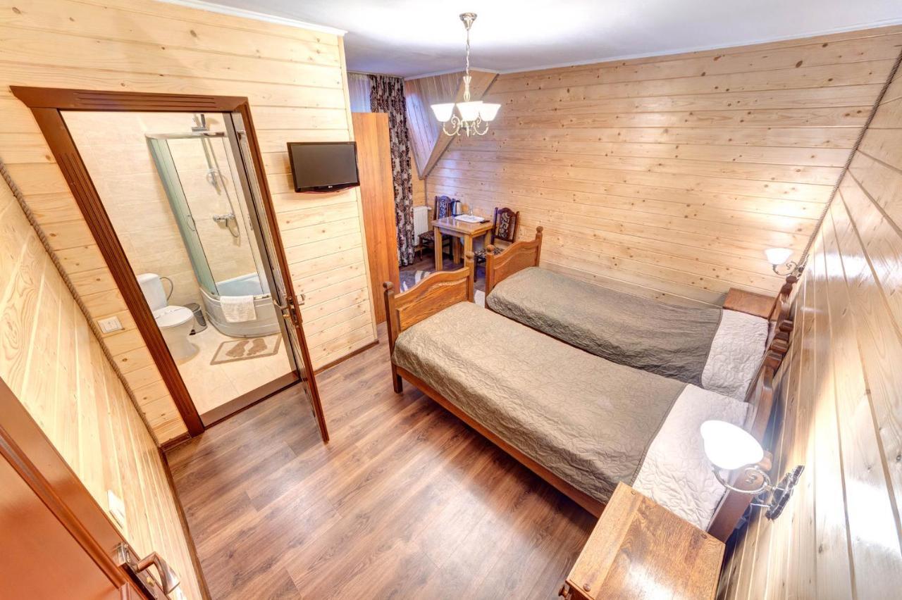 Milli & Jon Hotel Буковел Екстериор снимка